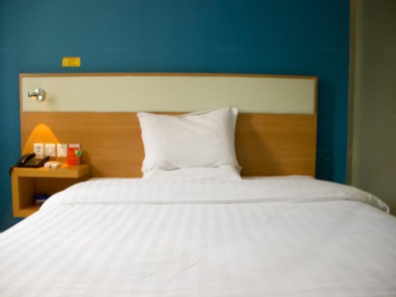 7Days Inn Guangzhou Baiyun International Airport Renhezhen ภายนอก รูปภาพ
